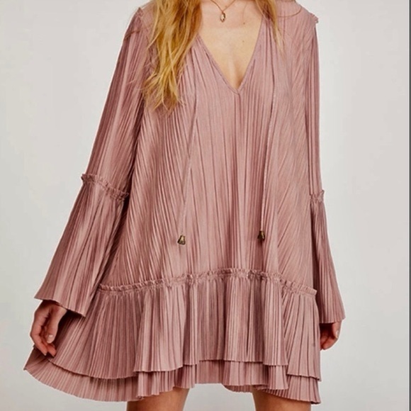 NWT Women’s FREE PEOPLE Can’t Help It pleated swing dress- Size XS - Picture 1 of 7